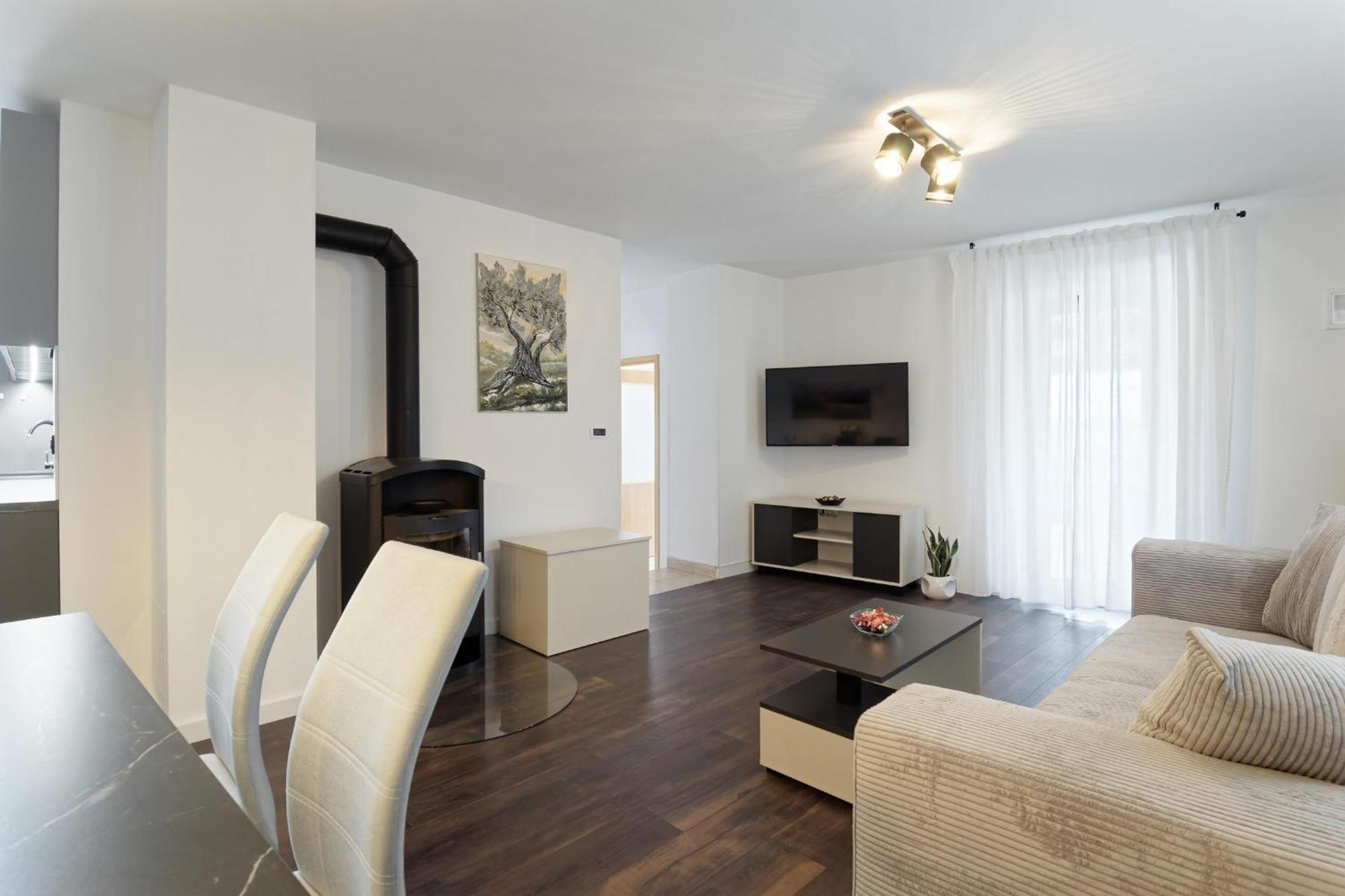 Apartment Larissa By Rent Istria Višnjan 외부 사진